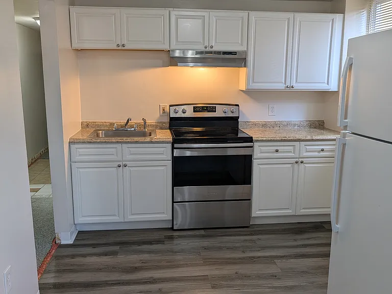 41 Elliott St #1 — Photo 1