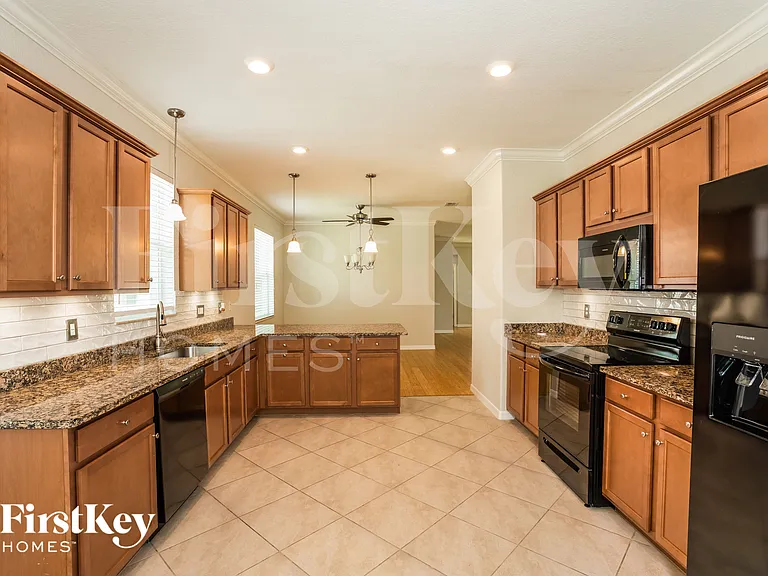 5089 Grand Cypress Blvd — Photo 6
