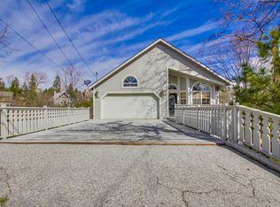 28094 N Bay Rd, Lake Arrowhead, CA 92352