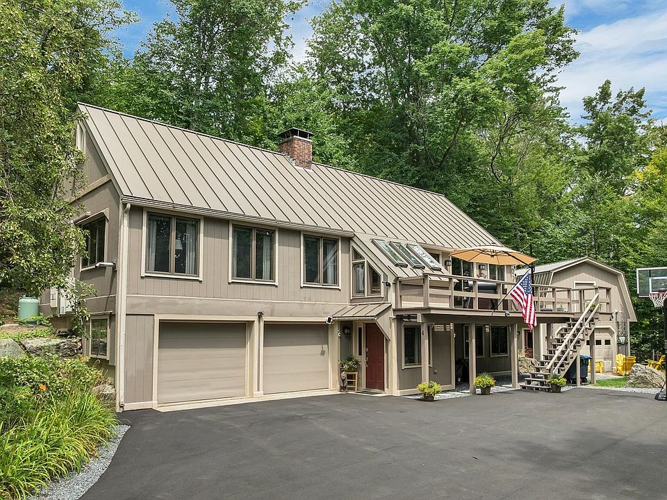1st image of 4 Anderson Pond Road