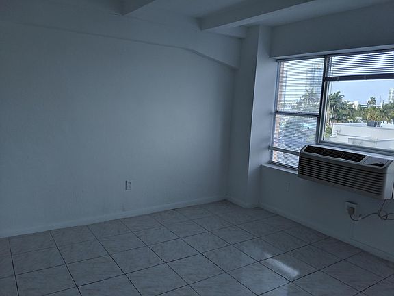 5th image of 820 Washington Ave #410