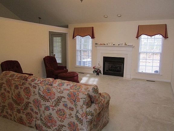 2nd image of 130 Orchard Park Dr