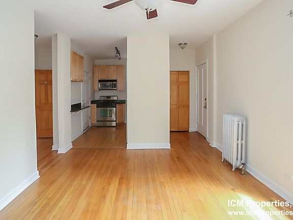 3rd image of 1944 W Leland Ave #1F