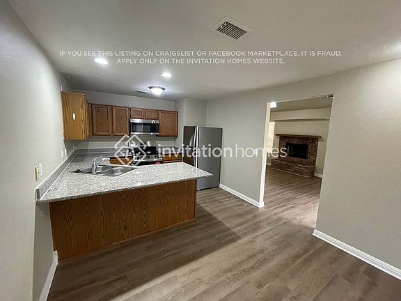 5th image of 1915 S 39th St Unit 126