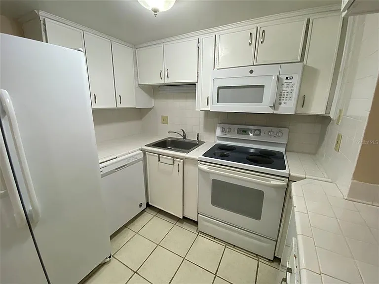 8602 Huron Ct #50 — Photo 8