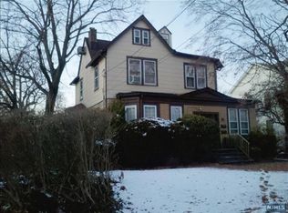 208 Carmita Ave, Rutherford, NJ 07070