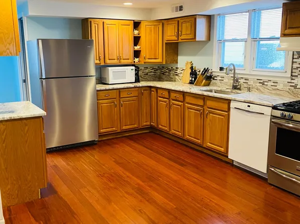 46 2nd Ave, Manasquan, NJ 08736