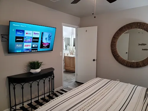 5937 E Butler Ave #4 — Photo 7