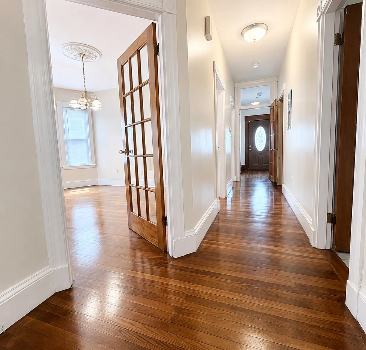 3 bed, 1300 sqft, $2,800 — Photo 4