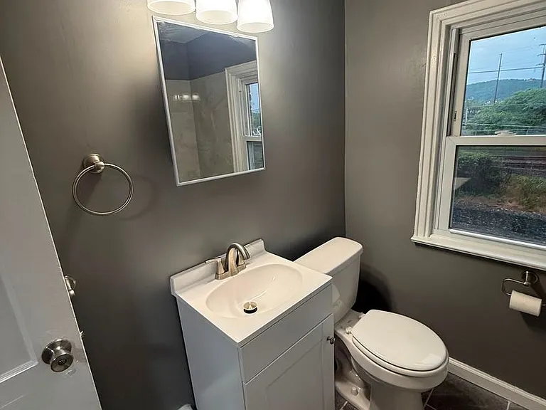 333 Linden Ln — Photo 13