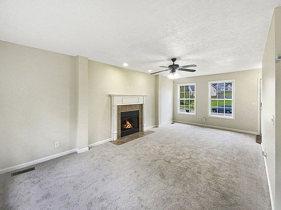 5th image of 933 Cobbler Dr