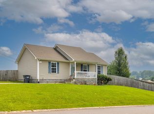 1018 Winesap Rd, Clarksville, TN 37040