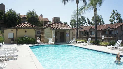 1070 Grape St Photo 1