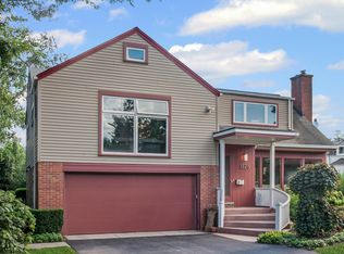 1128 Green Bay Rd, Glencoe, IL 60022