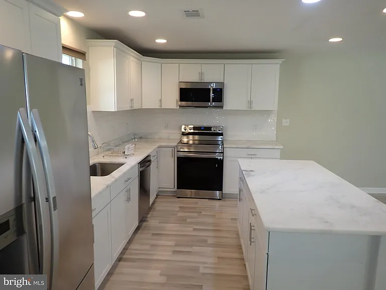 22064 Spring Valley Dr — Photo 8