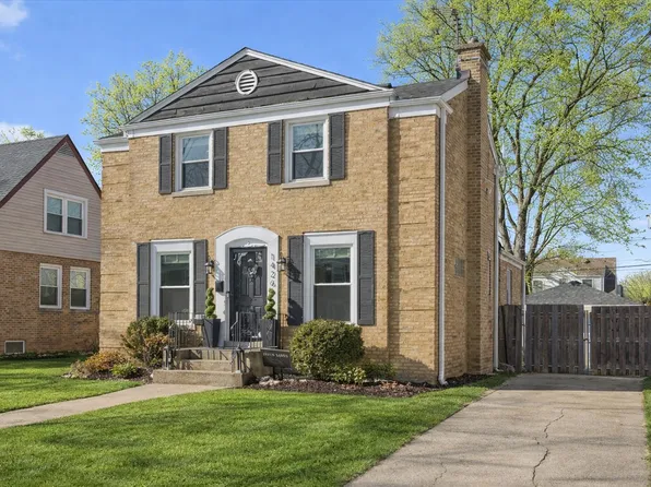 1426 Bristol Ave, Westchester, IL 60154