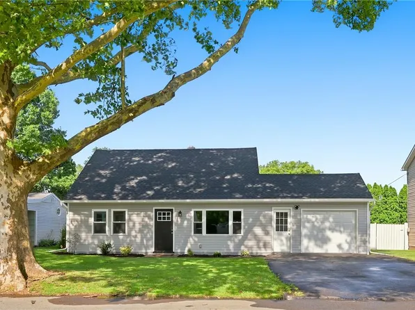 21 Edie Ln, Easton, PA 18045
