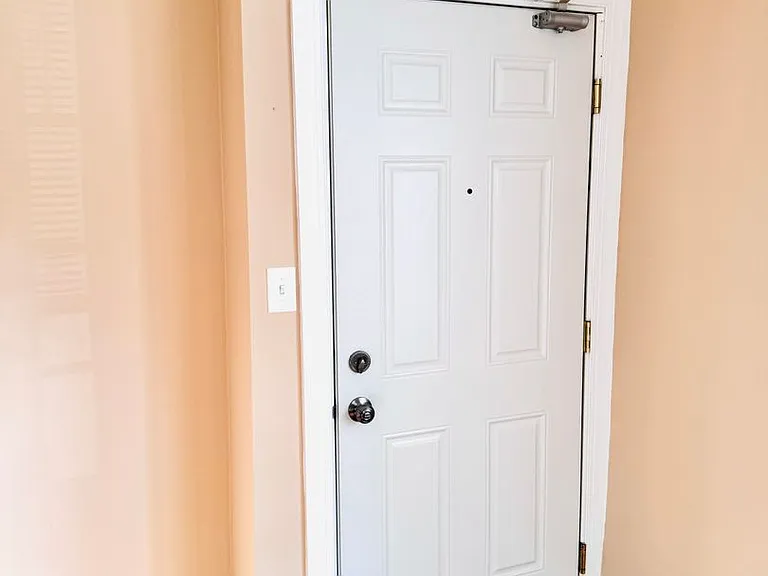 908 Hudson Ave FHY Properties, LLC — Photo 18