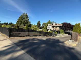 17336 Military Rd S, Seattle, WA 98188