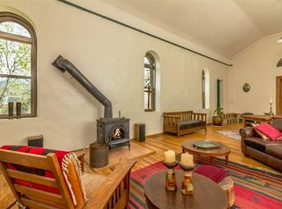 15 Backroad, Cerrillos, NM 87010