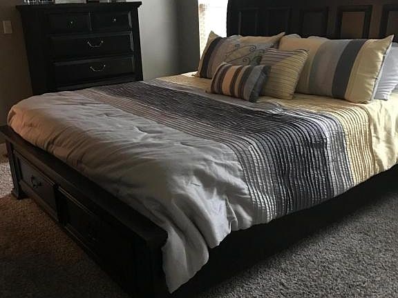 CCB23361-5ABC-495E-91CA-F05D04FAA1F7