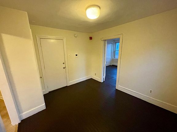 3rd image of 1400 Marlborough St Floor 2