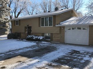 409 Miles Dr, Worthington, MN 56187