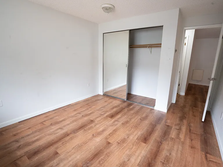 1150 Sunset Blvd NE #220 — Photo 8