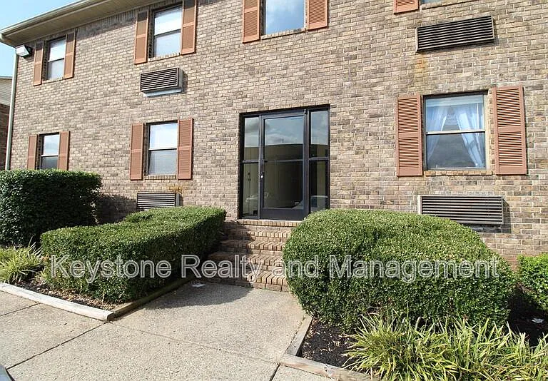 106 Koffman Dr — Photo 1