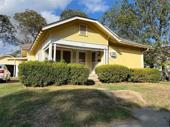 1314 Chestnut St, Commerce, TX 75428