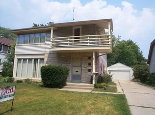 2020 N 84th St, Wauwatosa, WI 53226