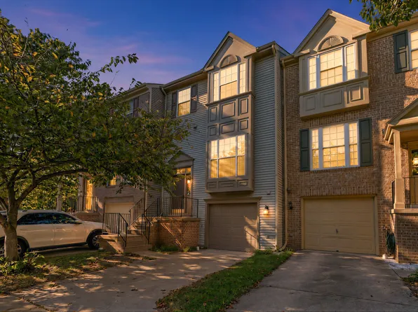 13710 Crystalford Ct, Centreville, VA 20120