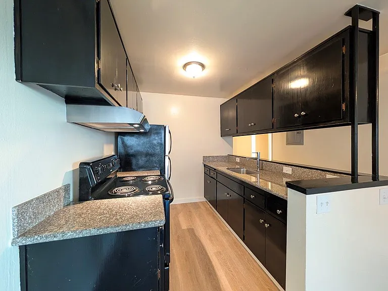 2607 Ellsworth Street — Photo 22