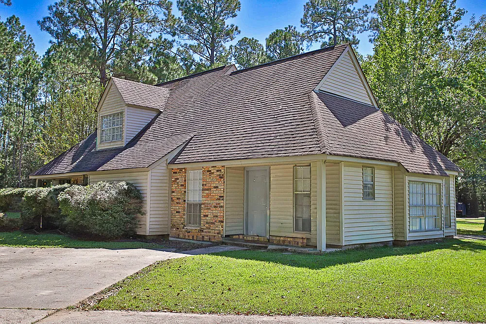 Abita Springs Apartments — Photo 4