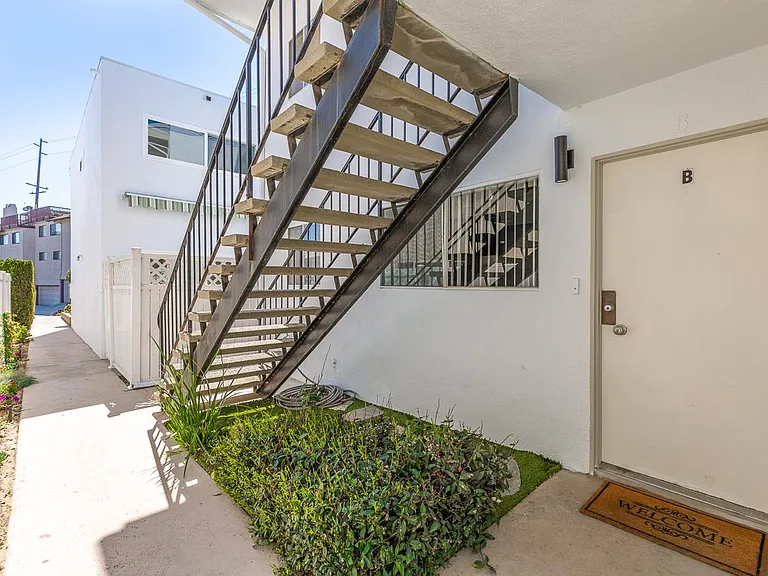 1205 Amethyst St #C — Photo 6