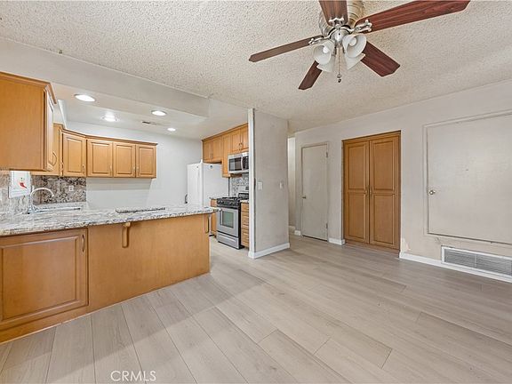 4th image of 531 Rye Ave