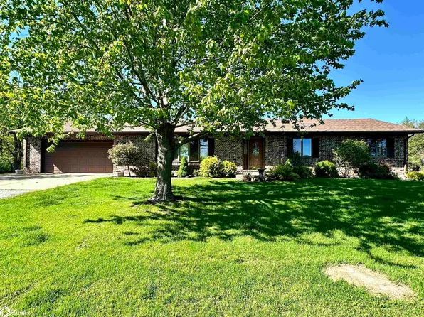 2389 Carbide Ln, Keokuk, IA 52632