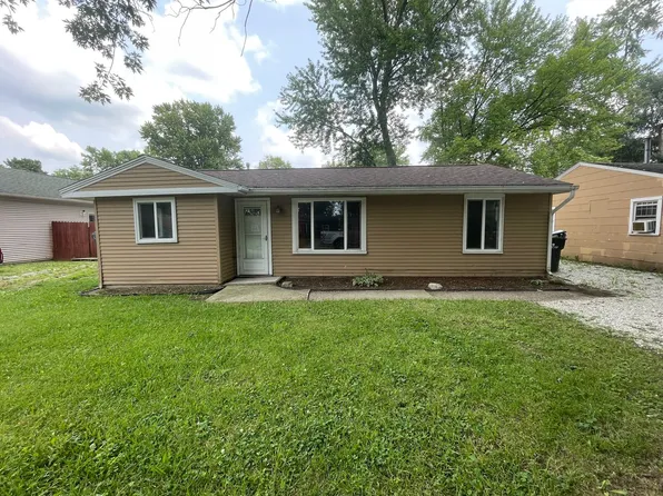 1704 S Lindell Dr, Yorktown, IN 47396