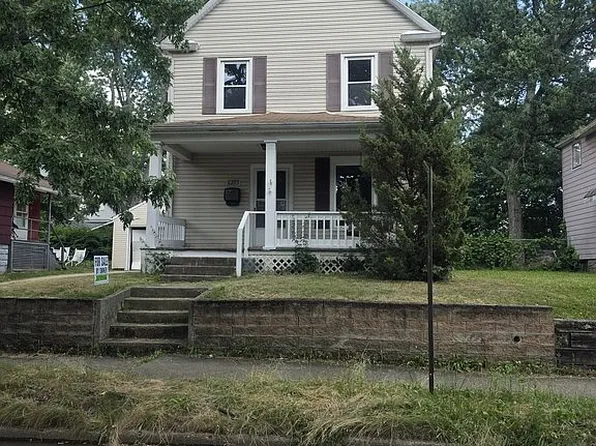 1273 Girard St, Akron, OH 44301