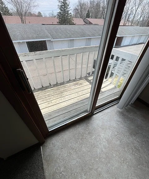 302 S 1st Ave — Photo 15