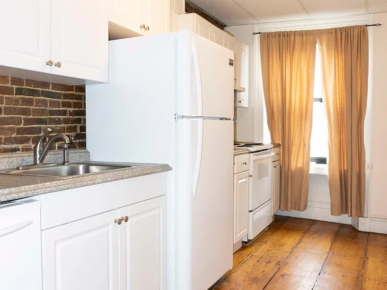 147 Charles St #2 — Photo 14