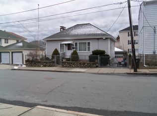 65 Beattie St, Fall River, MA 02723