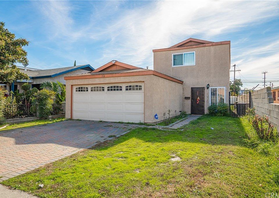 1st image of 818 E 109th Pl