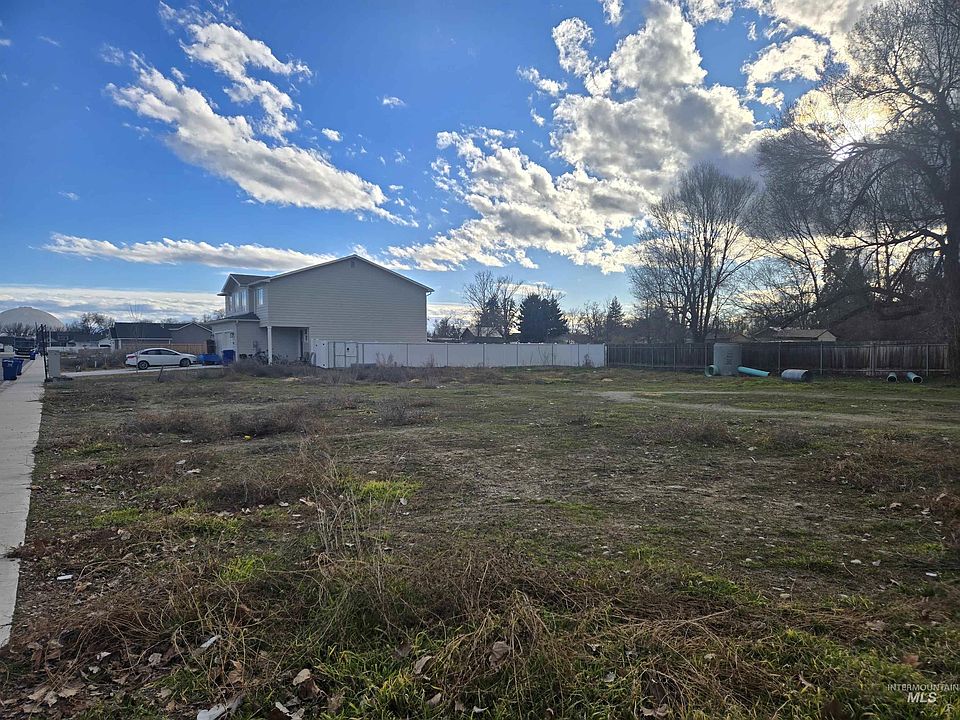 1st image of S 14th St