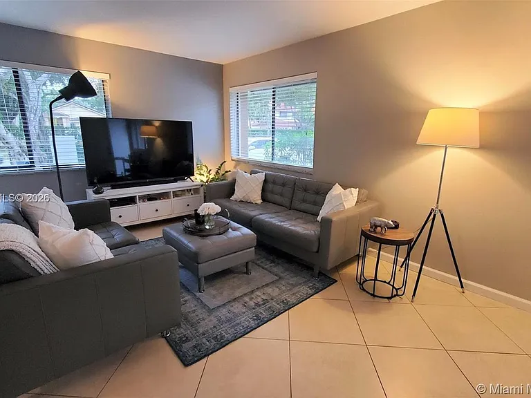 40 Wimbledon Lake Dr #216 — Photo 4