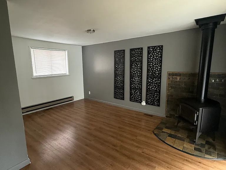 4515 NE 17th Pl — Photo 7