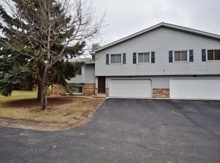 40 Maple Island Rd, Burnsville, MN 55306