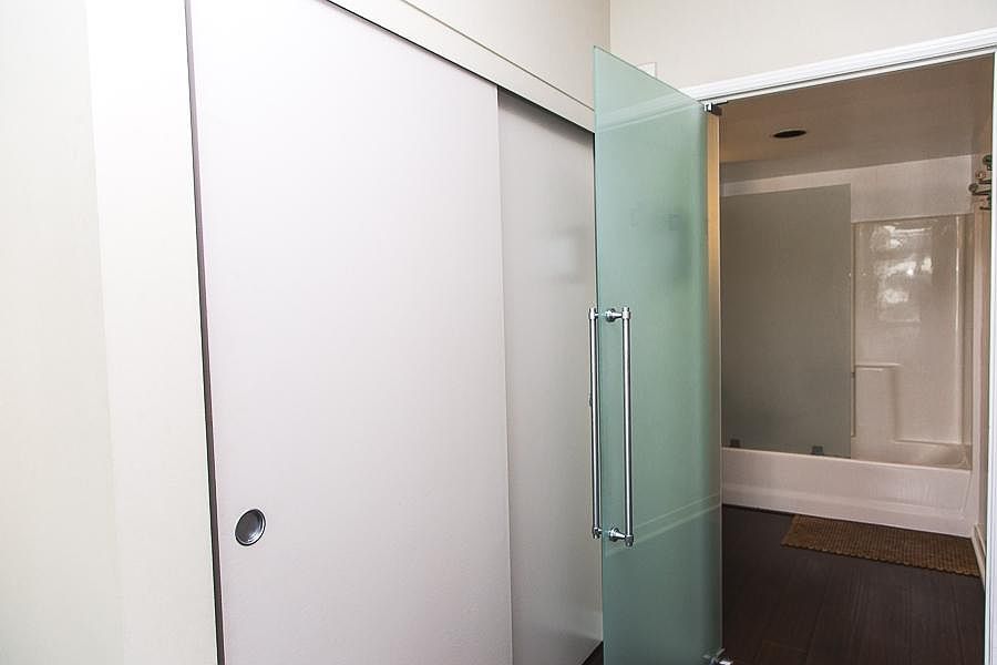 1st image of 425 W Beech St Unit 1306