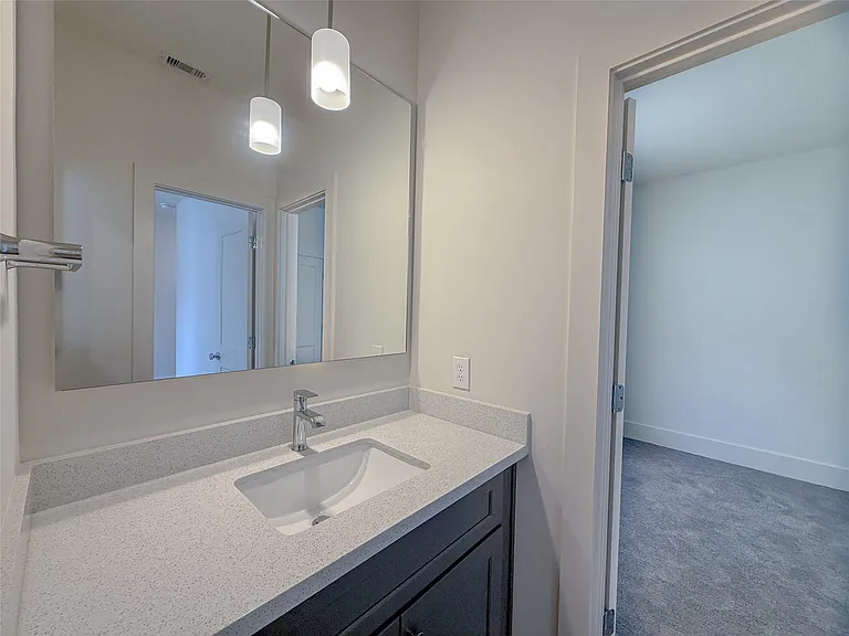 879 Rachel St #F — Photo 20