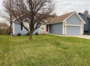 630 E Parma Way, Gardner, KS 66030